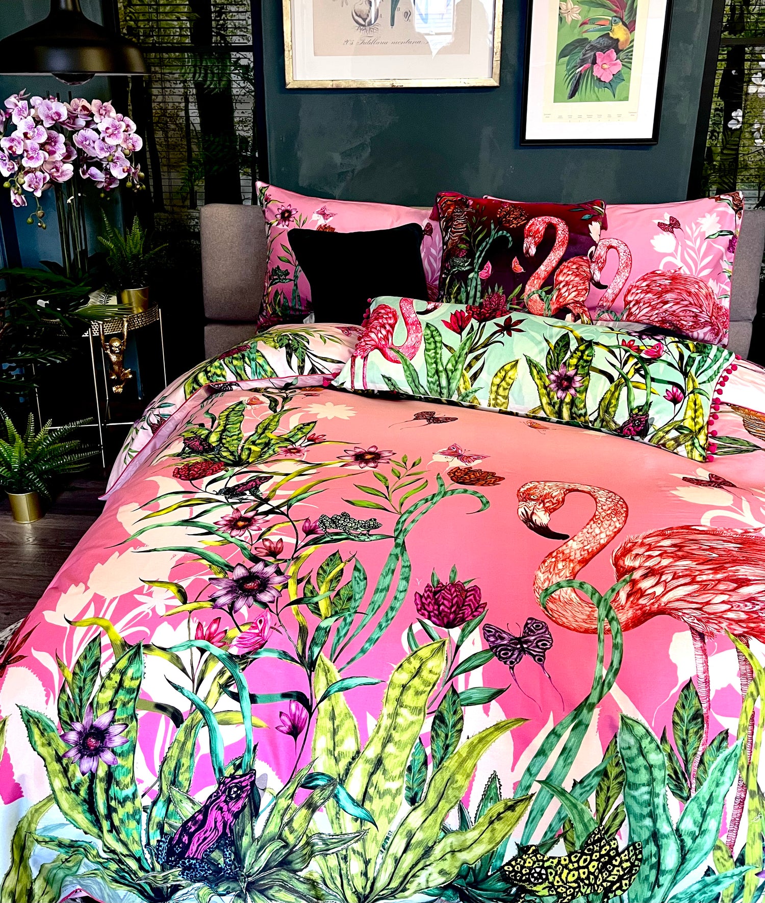 House of Norris exotic cotton bedding set with vibrant flamingo and tropical plant design quilt cover