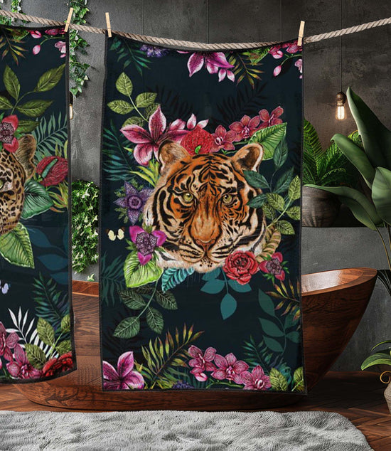 Totem, Tiger Beach Towel, Midnight, Season 3